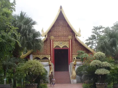 WatPhraKaew-CR-Ubosoth — Чианграй
