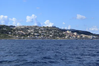 курорт Меллиеха, Мальта