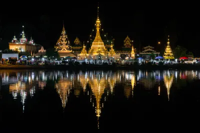 Mae Hong Son Temple 132668251 — Мехонгсон