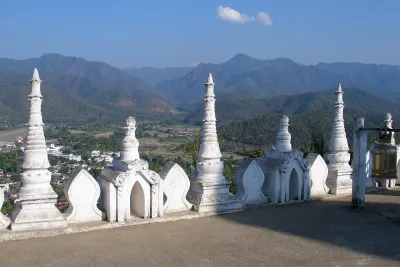 Mae Hong Son, Stupas, Thailand — Мехонгсон