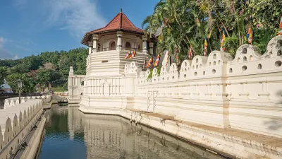 SL Kandy asv2020-01 img34 Sacred Tooth Temple — Канди