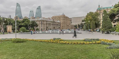 Азнефть (площадь), Баку